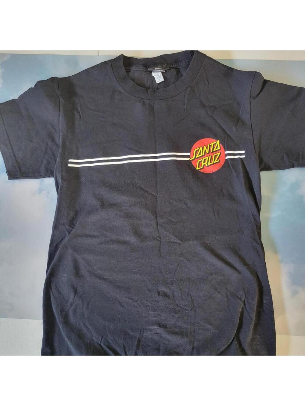 Santa Cruz black t-shirt Size S